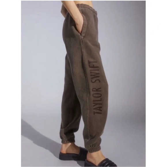 TAYLOR SWIFT Sweatpants Women Large Logo Spellout Pocket - Picture 11 of 11
